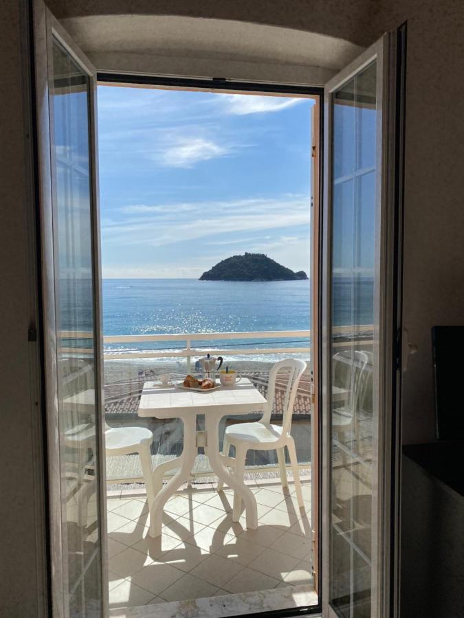 Residence Riviera Albenga Exterior photo
