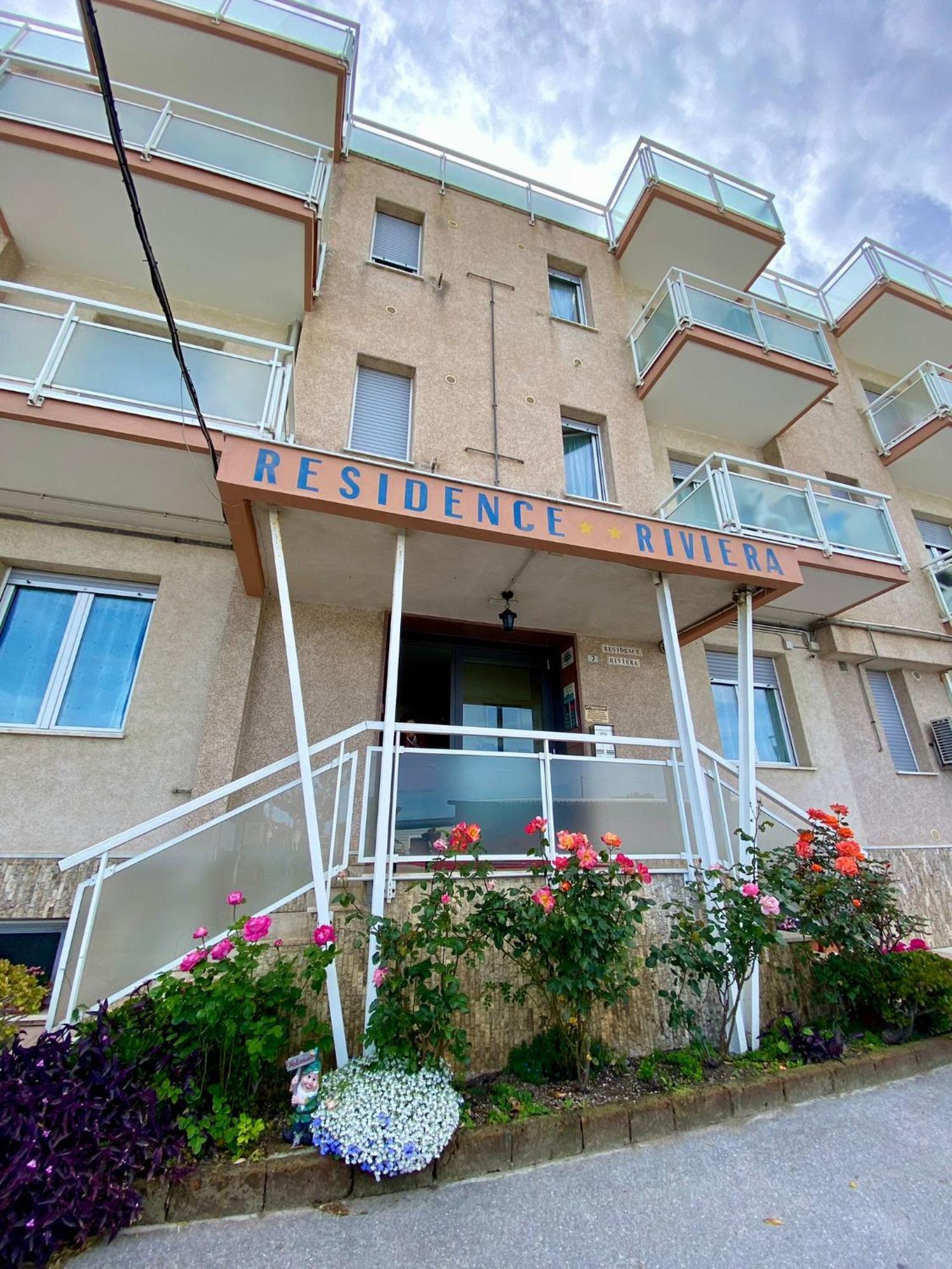 Residence Riviera Albenga Exterior photo
