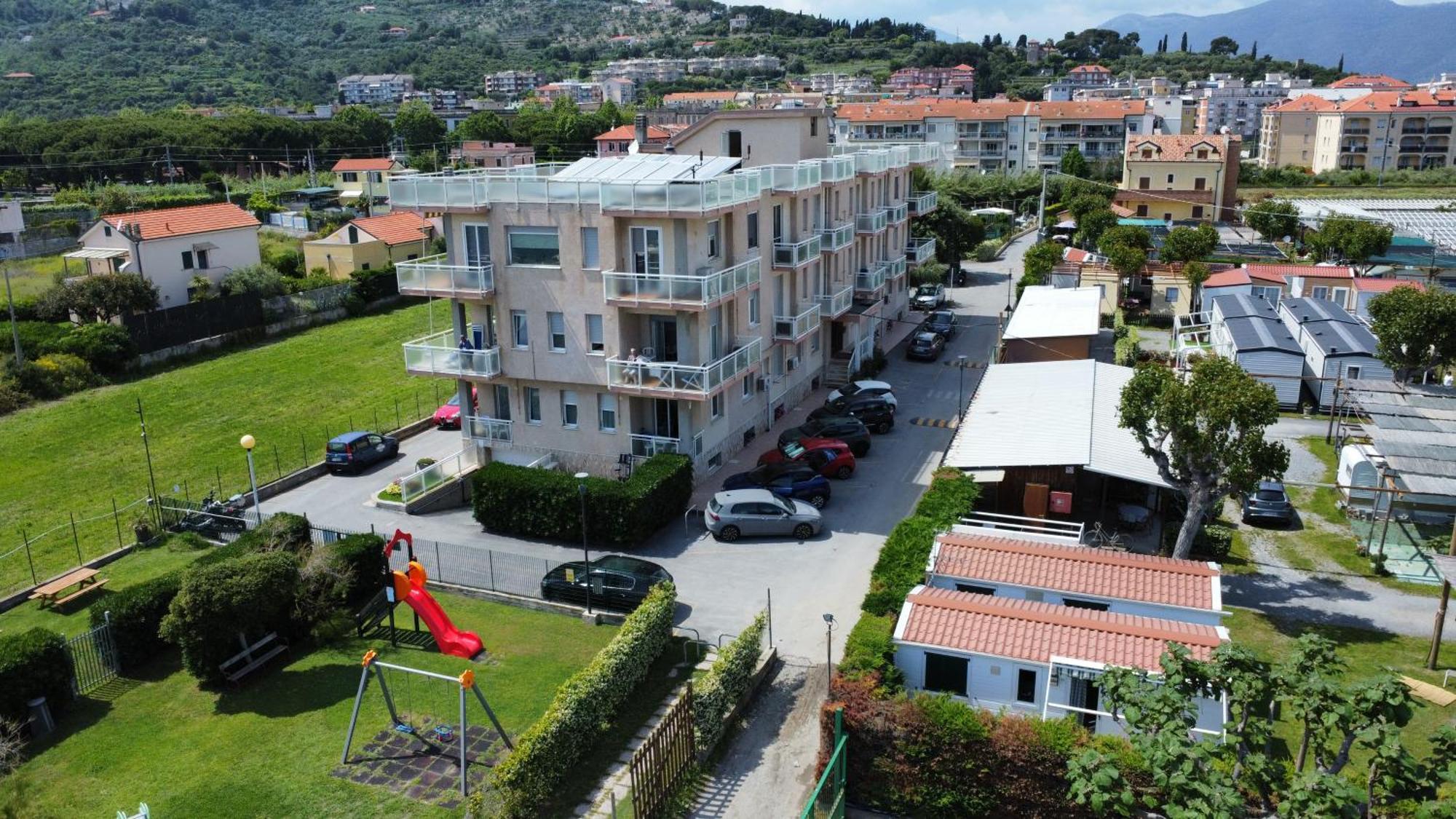 Residence Riviera Albenga Exterior photo